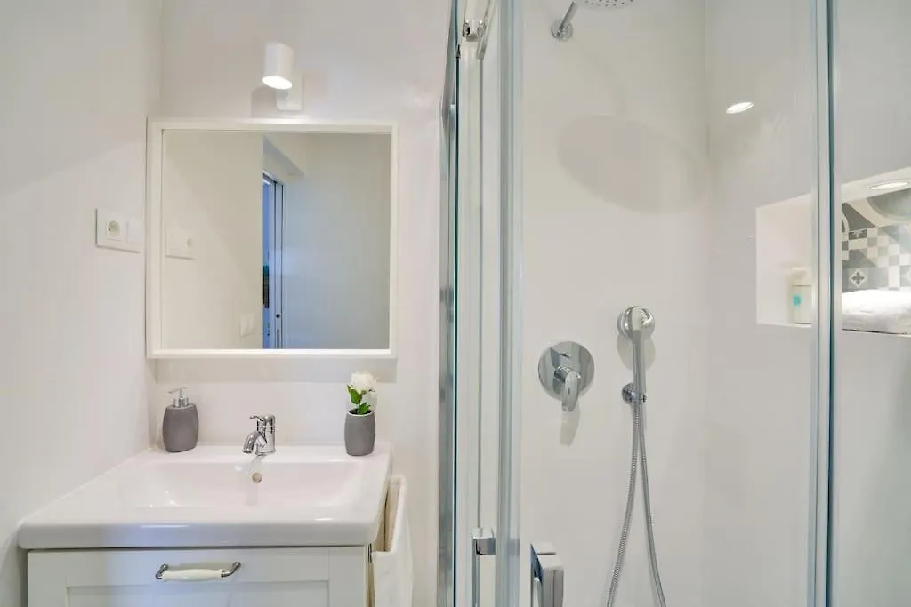Eden Beach Apartment Torremolinos 0*,  İspanya